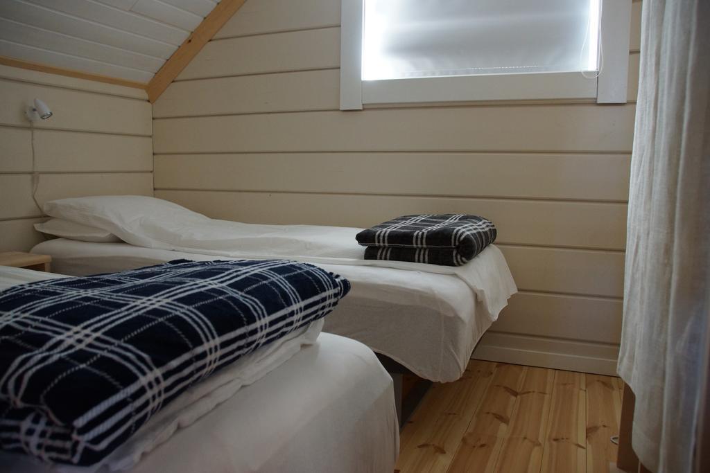 Aaroybukt Guesthouse Aroybukta Zewnętrze zdjęcie